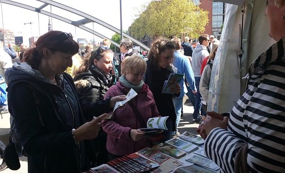 beim Hafengeburtstag (Foto: R&uuml;diger Eckart)