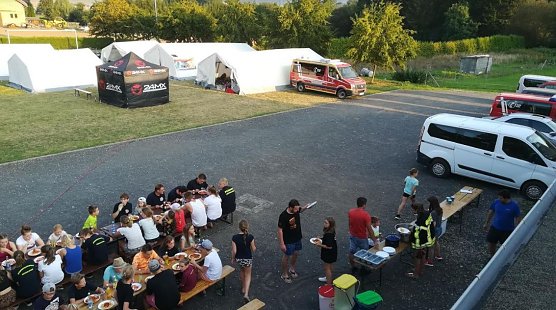 Zeltlager (Foto: Feuerwehr Heiligenstadt)