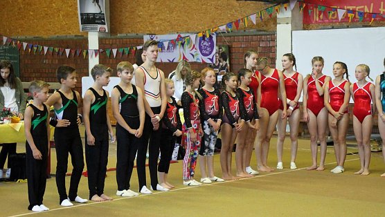 Herbstmannschaftsmeisterschaften im Turnen (2) (Foto: Karl-Heinz Herrmann) Herbstmannschaftsmeisterschaften im Turnen (2) (Foto: Karl-Heinz Herrmann)