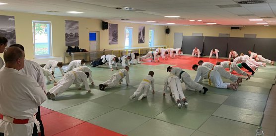 Im Ferienpark Feuerkuppe trainiert (Foto: Werner Bank) Im Ferienpark Feuerkuppe trainiert (Foto: Werner Bank)