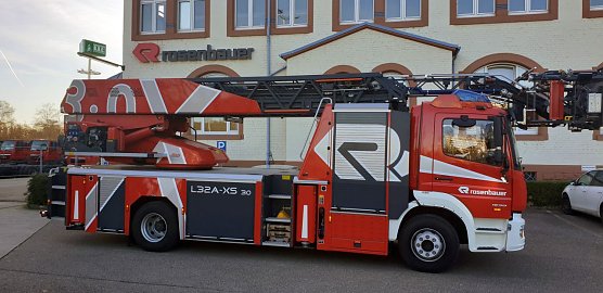 Drehleiter (Foto: Feuerwehr Heiligenstadt) Drehleiter (Foto: Feuerwehr Heiligenstadt)