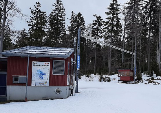 Andere Länder (Foto: Karl-Heinz Herrmann) Andere Länder (Foto: Karl-Heinz Herrmann)