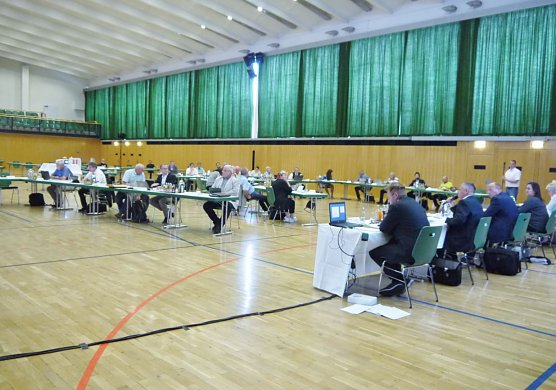 Stadtrat in der Obereichsfeldhalle (Foto: Ilka Kühn) Stadtrat in der Obereichsfeldhalle (Foto: Ilka Kühn)