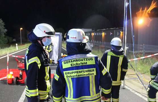 Einsatz in der Nacht (Foto: Feuerwehr Heilbad Heiligenstadt) Einsatz in der Nacht (Foto: Feuerwehr Heilbad Heiligenstadt)