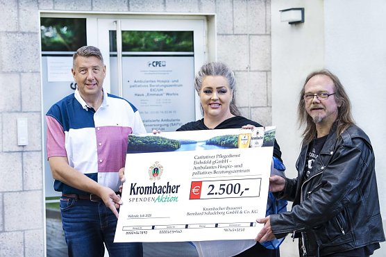 Spenden&uuml;bergabe (Foto: Eichsfeld Klinikum)