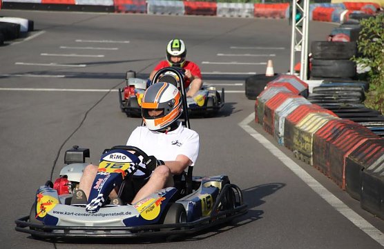 Go-Kart Rennen (Foto: J&ouml;rg H&uuml;bsch)