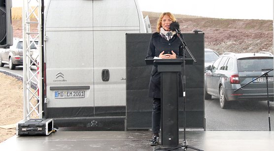 Staatssekret&auml;rin Susanna Karawanskij lobt das umfangreiche Projekt (Foto: oas)