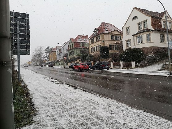 Auch in Sondershausen fielen heute dicke Flocken (Foto: T. Leipold) Auch in Sondershausen fielen heute dicke Flocken (Foto: T. Leipold)
