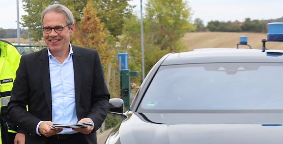 Th&uuml;ringens Innenminister Georg Maier hier noch vor den Corona-Protesten (Foto: nnz-Archiv)