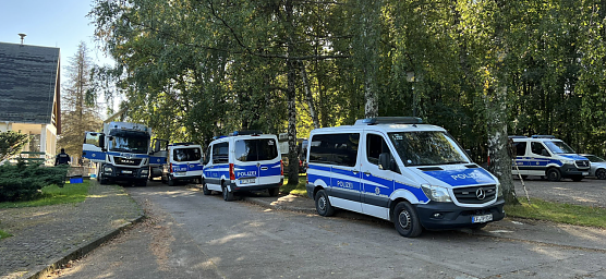 Polizeieinsatz am Hufhaus (Foto: S. Dietzel) Polizeieinsatz am Hufhaus (Foto: S. Dietzel)