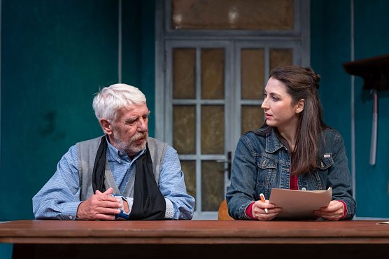 Die Studentin und Monsieur Henri (Foto: Theater Rudolstadt)