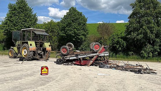 Kremser-Unfall im Eichsfeld (Foto: S.Dietzel) Kremser-Unfall im Eichsfeld (Foto: S.Dietzel)
