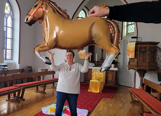 Kirche kunterbunt (Foto: R.Englert)