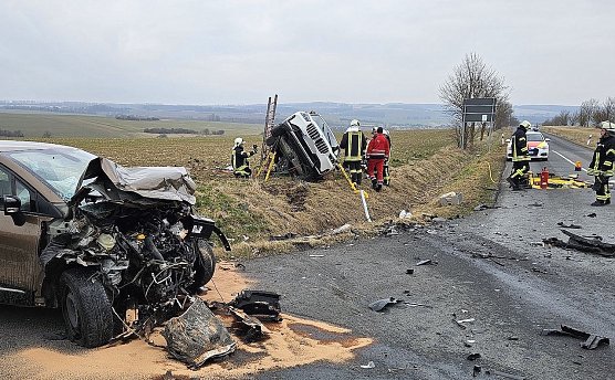 Unfall am Nachmittag (Foto: Feuerwehr Dingelstädt) Unfall am Nachmittag (Foto: Feuerwehr Dingelstädt)