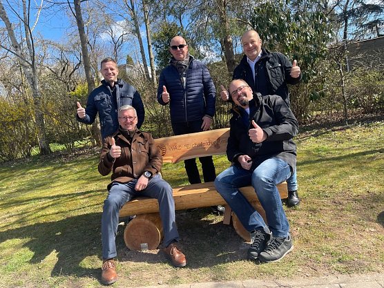 Neue Bank f&uuml;r die Spazierg&auml;nger in Worbis (Foto: Stadt Leinefelde-Worbis)