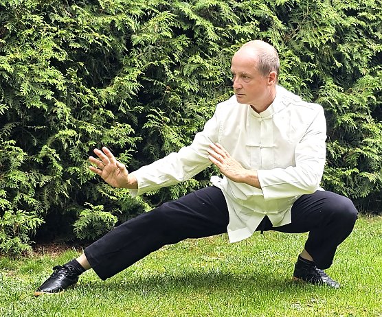 Beispiel f&uuml;r eine Dehn&uuml;bung (Foto: Joachim Retzek)