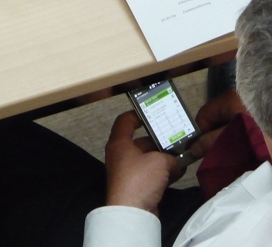 Konferiert (Foto: nnz)