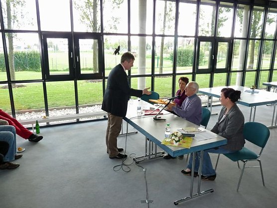 Ausstellung und Zeitzeugengespr&auml;ch (Foto: Karl-Heinz Herrmann)