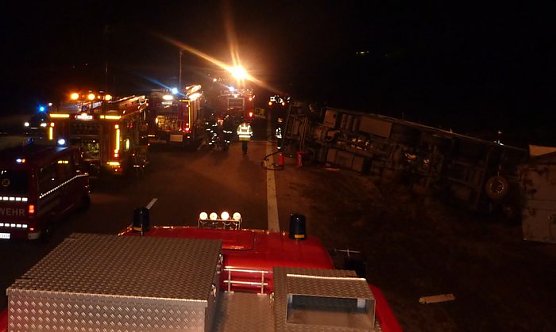 Einsatz auf der A 38 (Foto: BFW Nordhausen) Einsatz auf der A 38 (Foto: BFW Nordhausen)