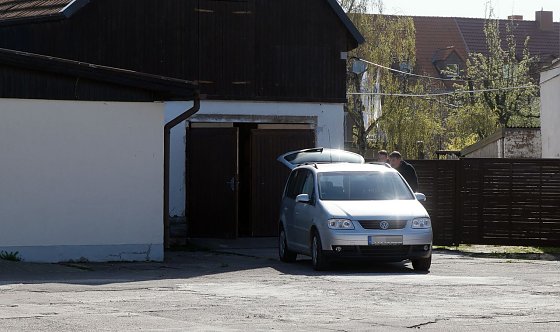 Bild: In dieser angemieteten Garage in Salza wurde ein Teil der Beute versteckt