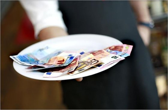 Bild: Mehr Geld