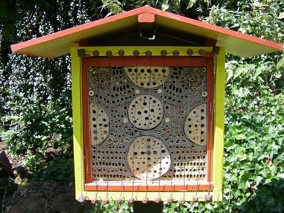 Bild: Das perfekte Bienenhotel