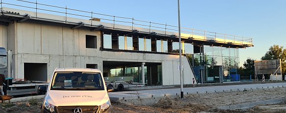 Bild: Viel Glas am Rande von Wittenberg