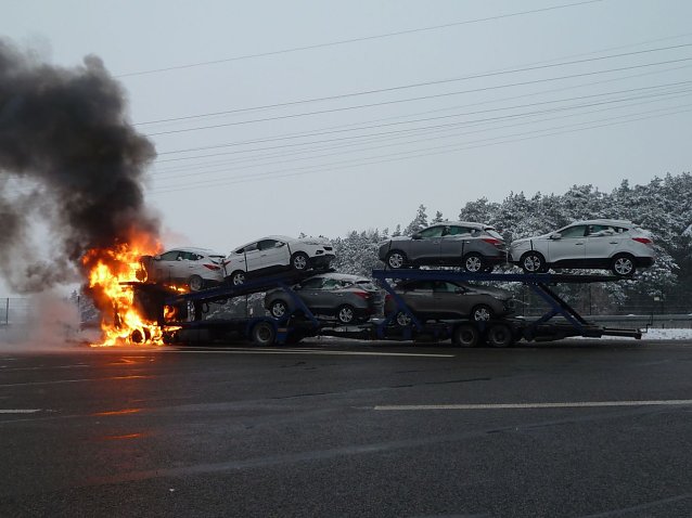 Bild: Lkw brannte