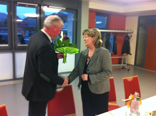 Bild: Versammlung in Uder