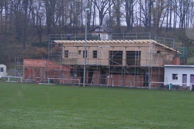 Bild: Neues Sportlerhaus im Bau