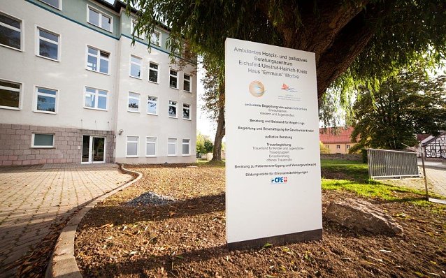 Bild: Emmaus Eingang