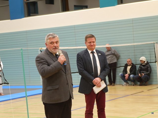 Bild: Einweihung Sporthalle