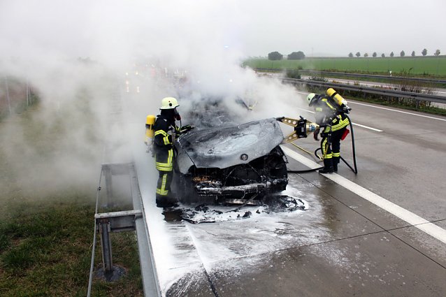 Bild: Brand auf A38