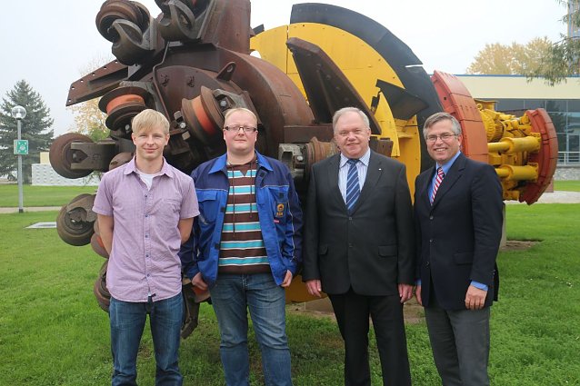 Bild: v.l. Michael Ehrhardt, Dominik Steinecke, Heino Kupfer und Krasten Frob&ouml;se
