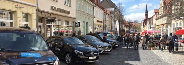 Bild: Autoschau in Heiligenstadt