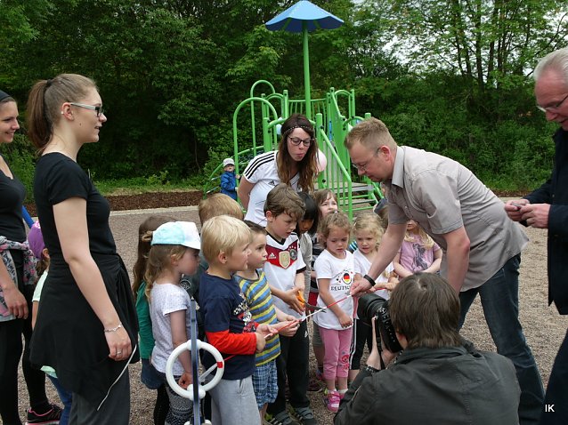 Bild: Er&ouml;ffnung Spielplatz