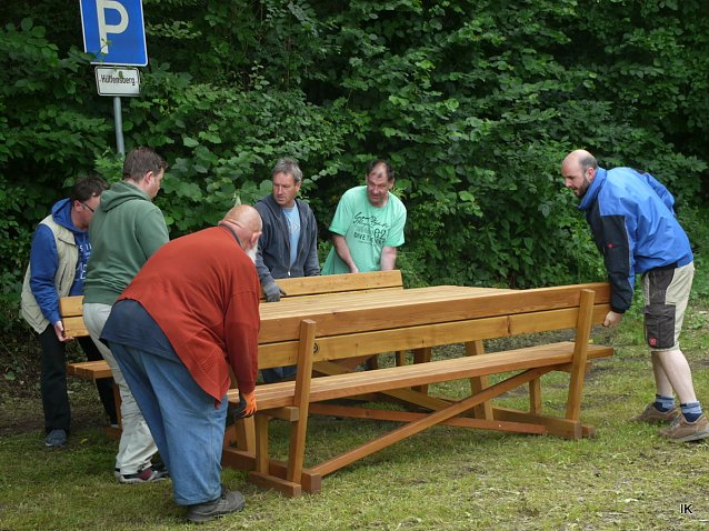 Bild: Sitzgruppen f&uuml;r den Parkplatz