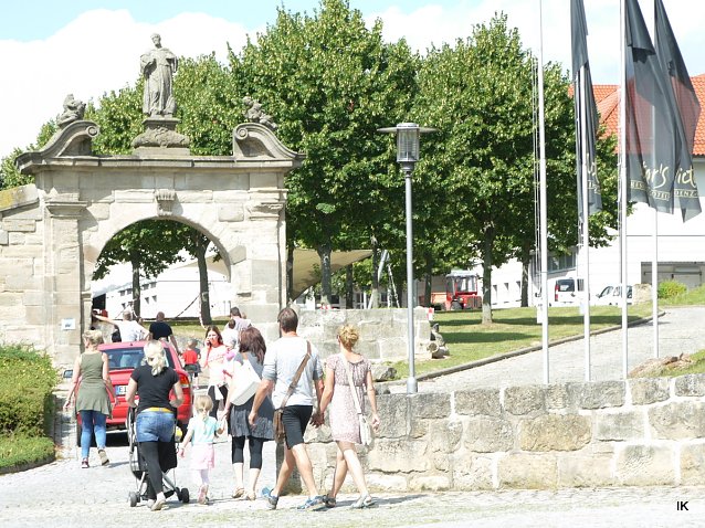 Bild: Eingang Teistungenburg