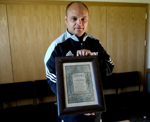 Bild: Alte Urkunde