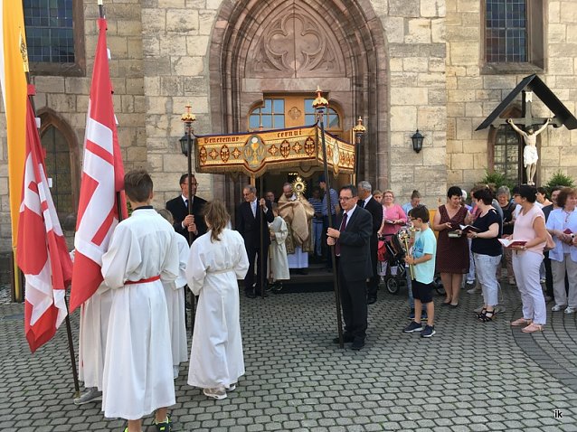 Bild: Fronleichnamprozession Beuren