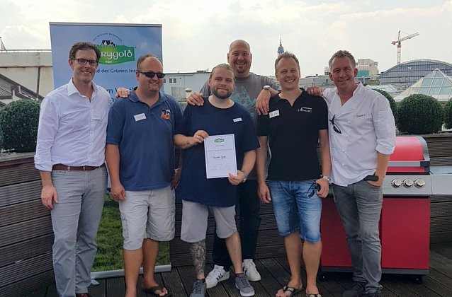 Bild: Manuel Gro&szlig; mit Jury 