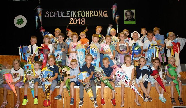 Bild: Die Neuen an der Montessorischule