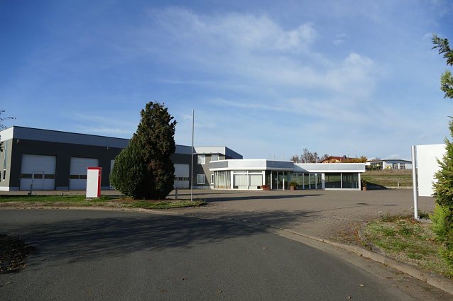 Bild: Ins ehemalige Autohaus Bahlmann werden im kommenden Jahr Europcar und der ADAC einziehen