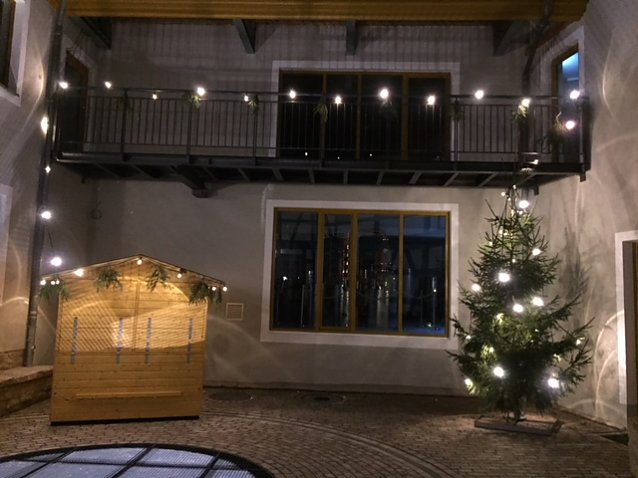 Bild: Innenhof Whiskywelt Burg Scharfenstein