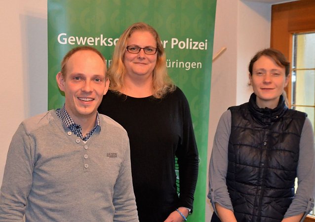 Bild: Neue Vorstandsmitglieder v.r.: Daniel Braun - Vorsitzender, Daniela Ide- stellv. Vorsitzende, Jana Henschel- stellv. Schriftf&uuml;hrerin (und Landesjugendvorsitzende) 