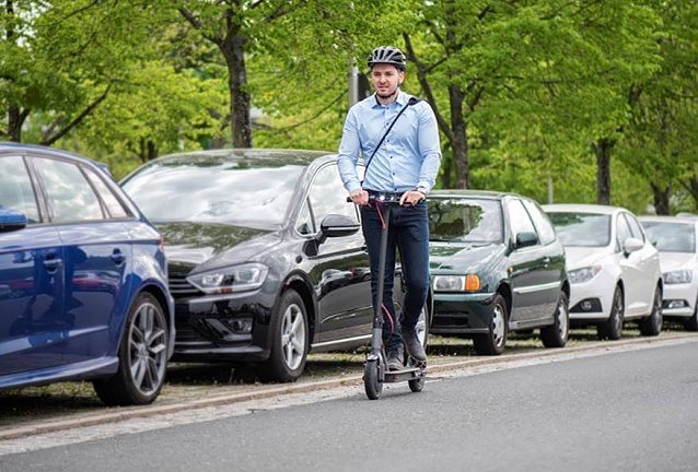 Bild: Um E-Scooter im Stra&szlig;enverkehr zu nutzen, braucht man eine Versicherung