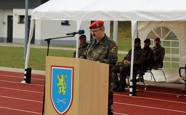 Bild: K&uuml;rzeste Kommandeurszeit der Bundeswehr