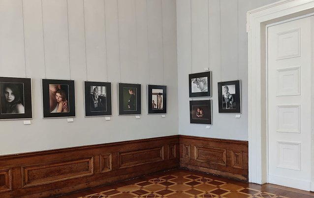 Bild: Ein Blick in die Ausstellung