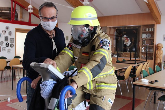 Bild: Fitnesstest f&uuml;r Feuerwehrkameraden