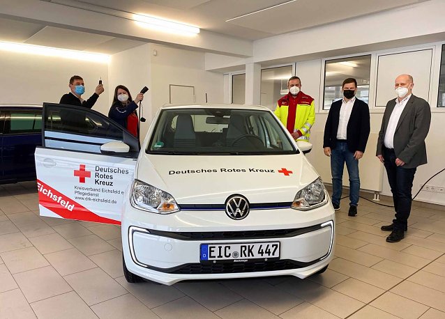 Bild: Heute wurde das das erste Elektrofahrzeug an das DRK Eichsfeld &uuml;bergeben